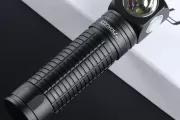 CONVOY H1 МУЛТИ ФУНКЦИОНАЛЕН LED ЧЕЛНИК